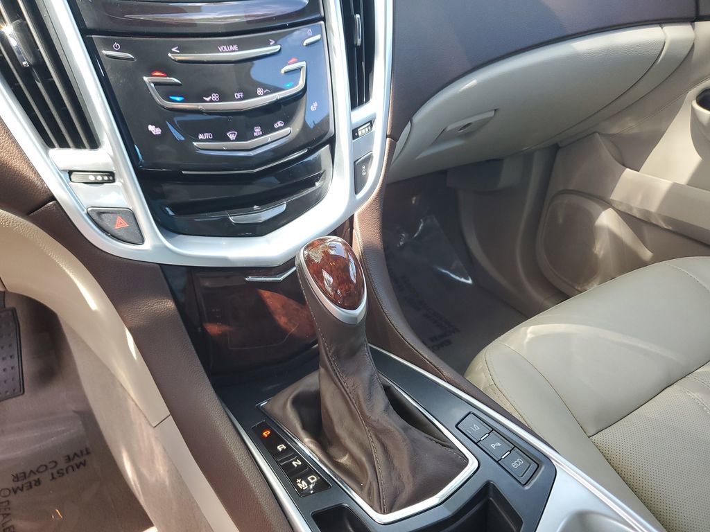 Used 2016 Cadillac SRX Luxury w/ Driver Awareness Package image 30