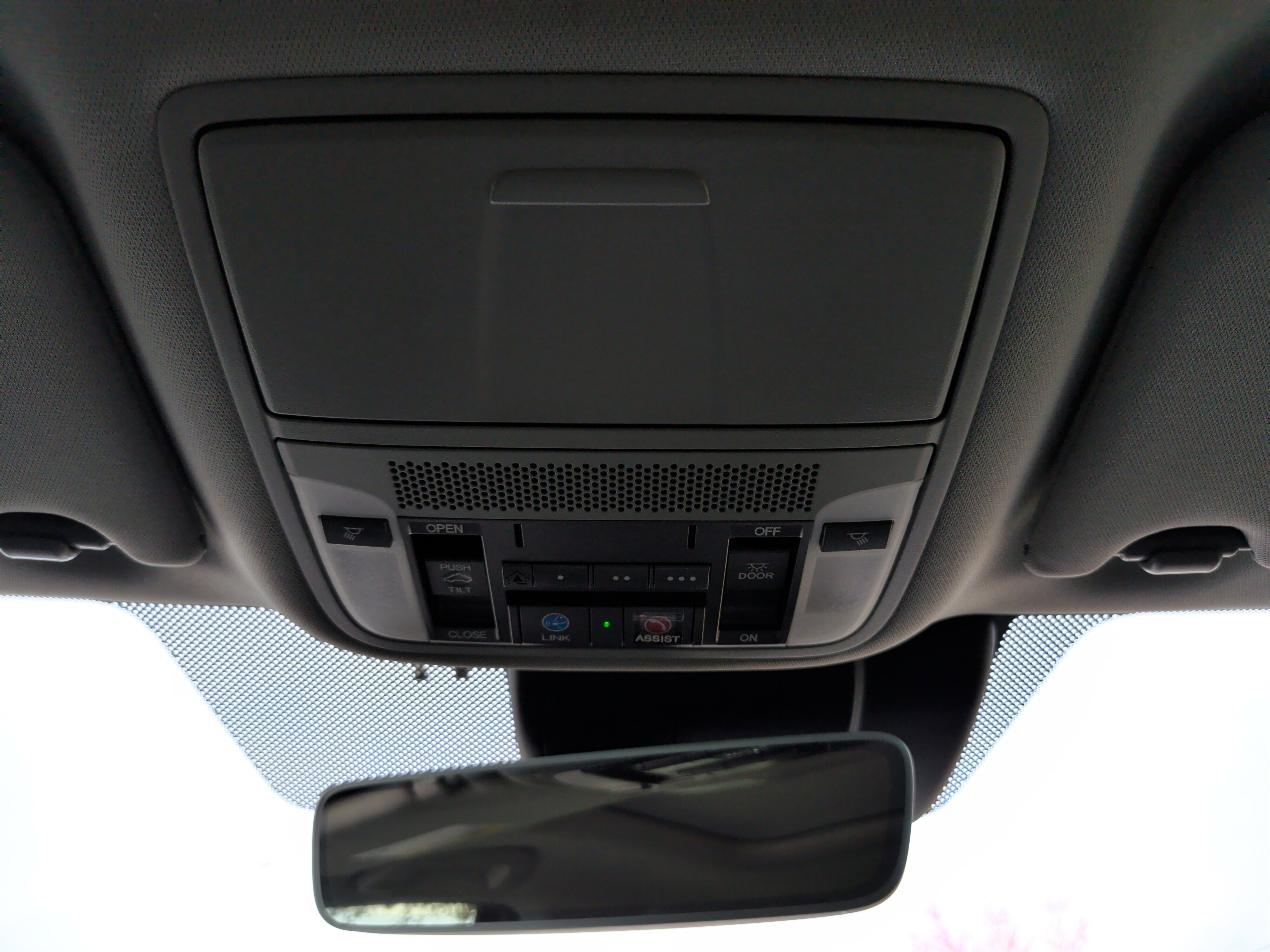 Used 2018 Acura TLX w/ Technology Package image 31