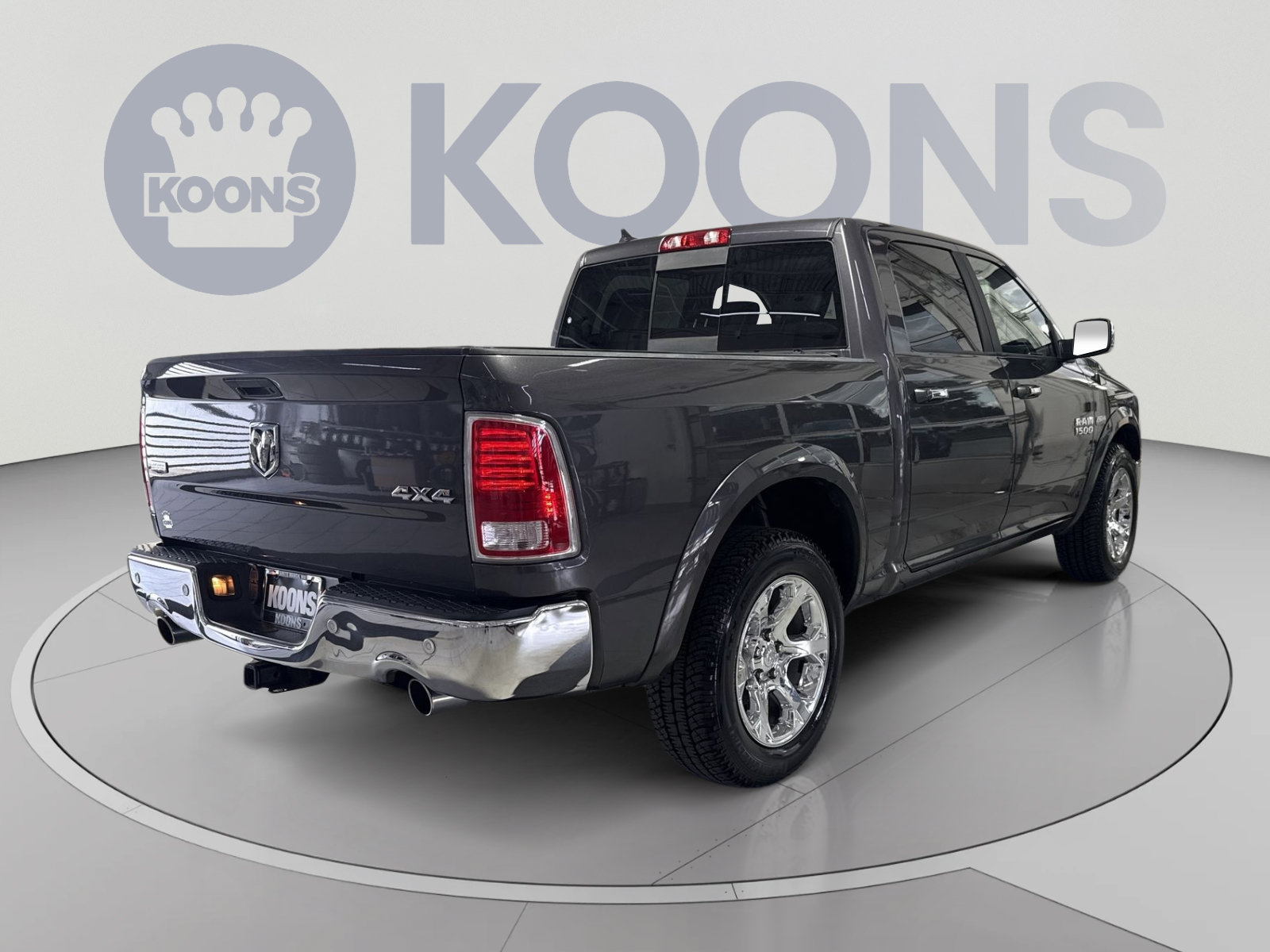 Used 2018 RAM 1500 Laramie w/ Convenience Group AWD/4WD image 11