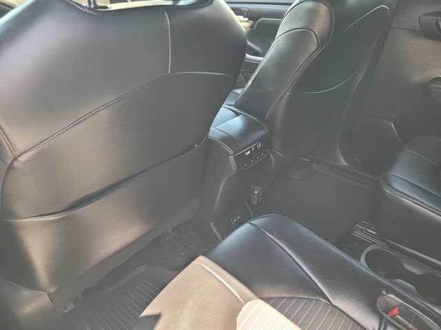 Used 2023 Toyota Highlander Limited AWD/4WD image 14