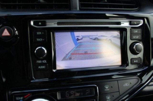 Used 2018 Toyota Prius C One image 44