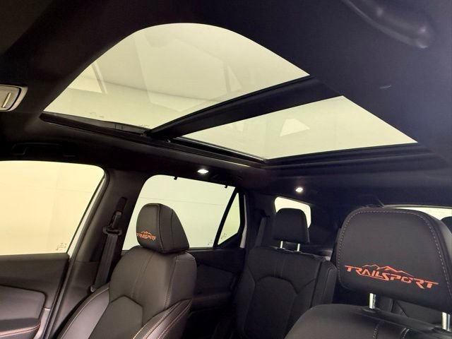 Used 2025 Honda Pilot TrailSport image 29