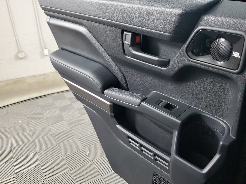 Used 2025 Toyota 4Runner TRD Off-Road Premium image 18