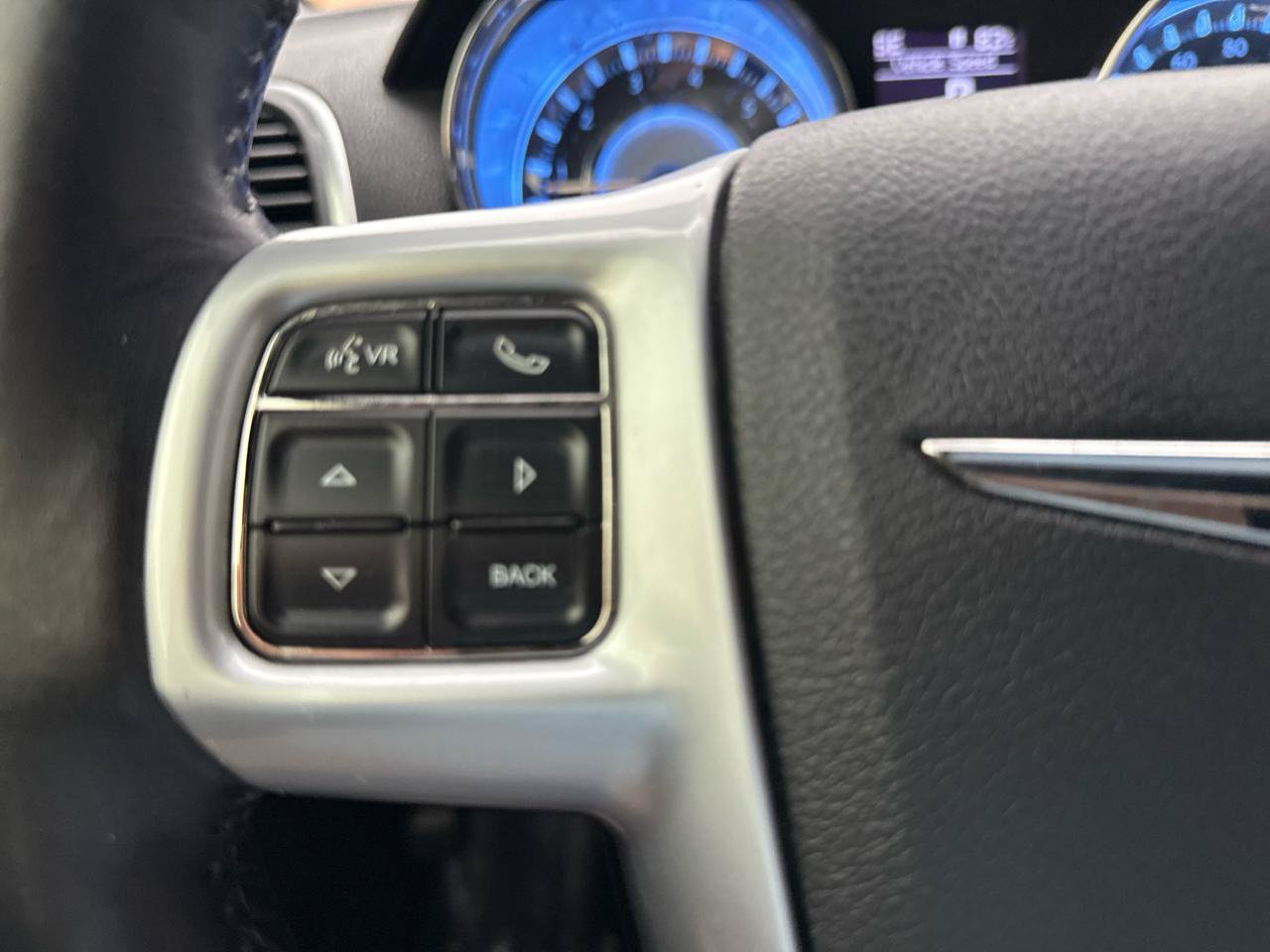 Used 2011 Chrysler 300 C w/ Sound Group RWD image 23