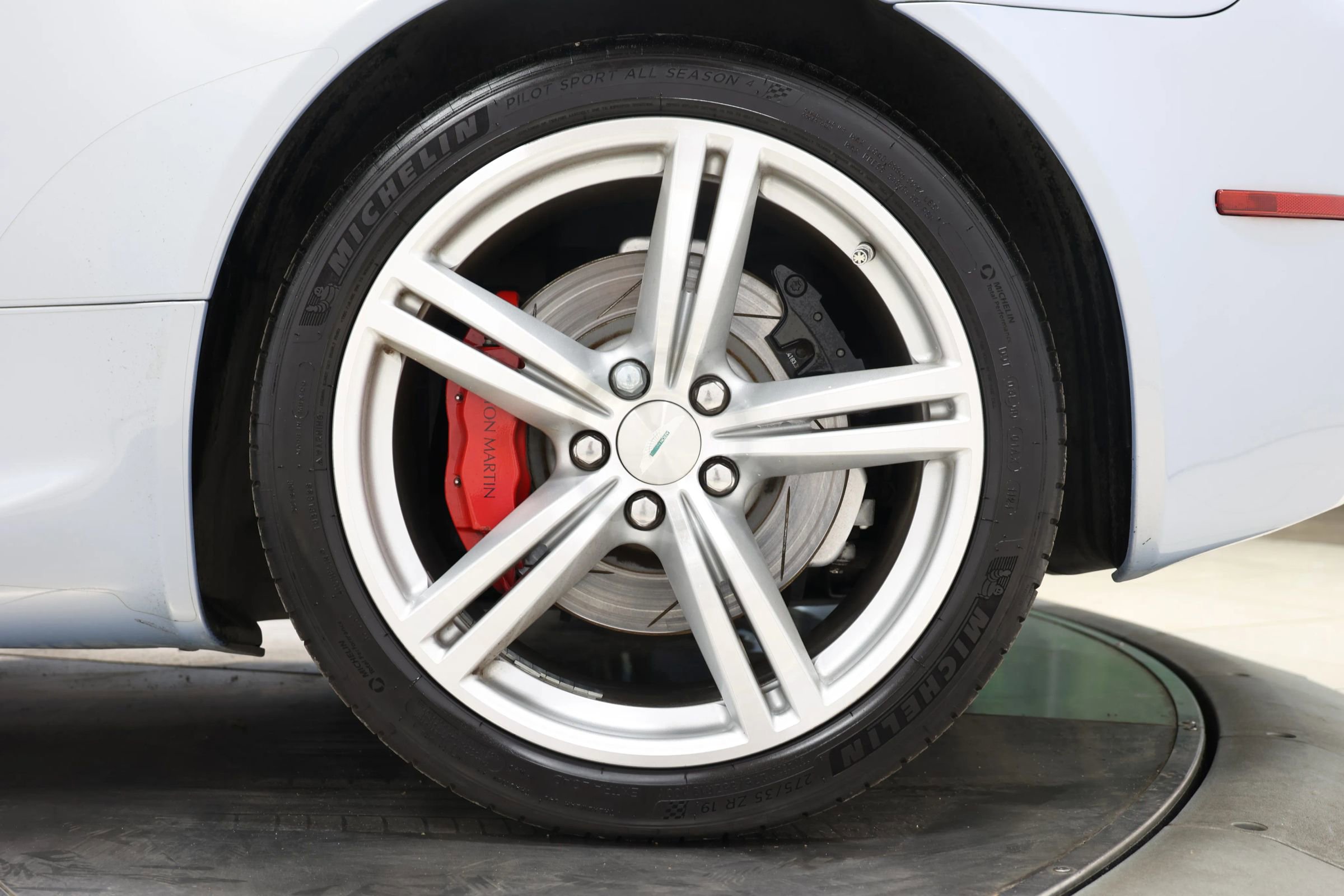 Used 2011 Aston Martin V8 Vantage Coupe image 78