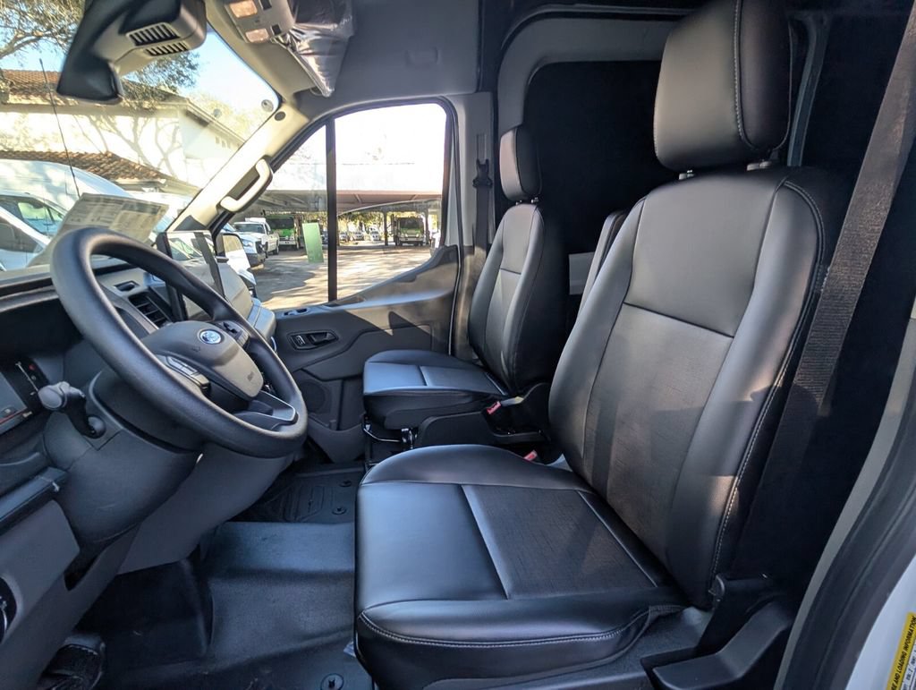 New 2026 Ford Transit 350 148 Medium Roof w/ Load Area Protection Package RWD image 5