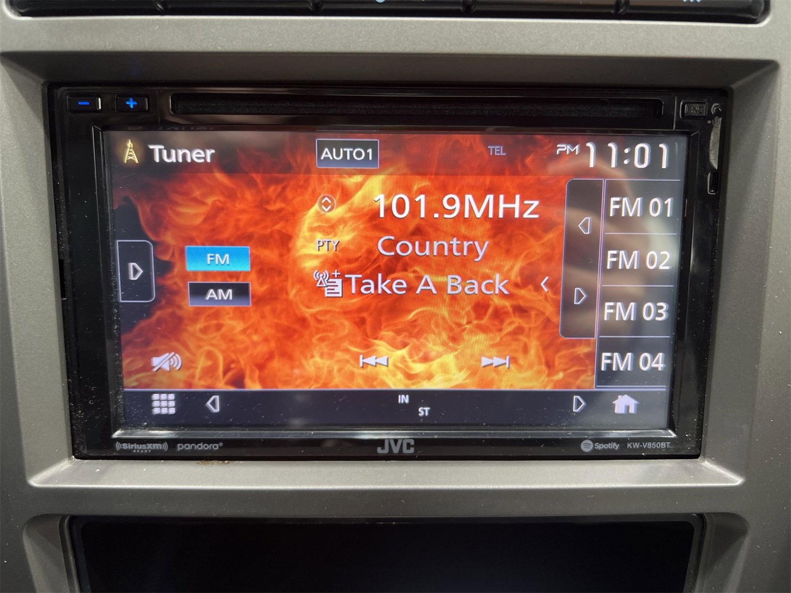 Used 2010 Ford Mustang Coupe image 16