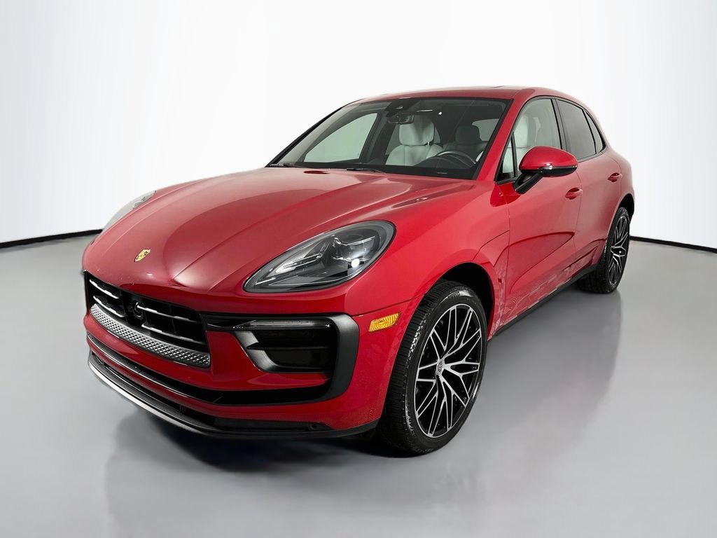 Certified 2023 Porsche Macan AWD/4WD image 1