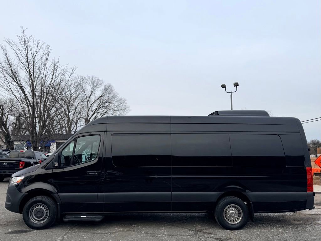 Used 2020 Mercedes-Benz Sprinter 3500 image 4