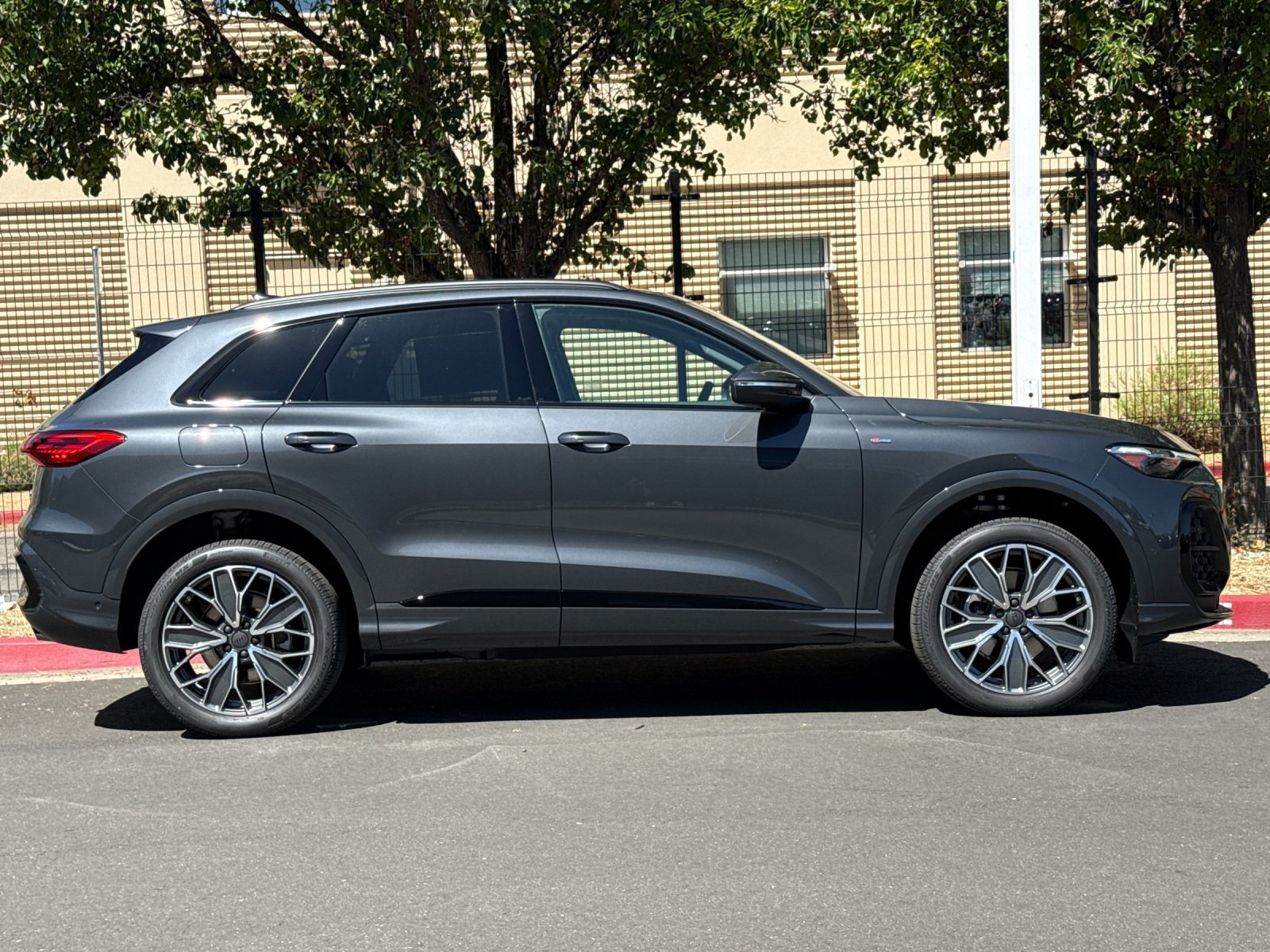 New 2026 Audi Q5 2.0T AWD/4WD image 13