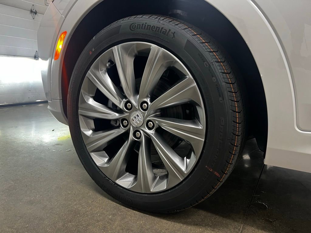 New 2026 Buick Envista Avenir image 9