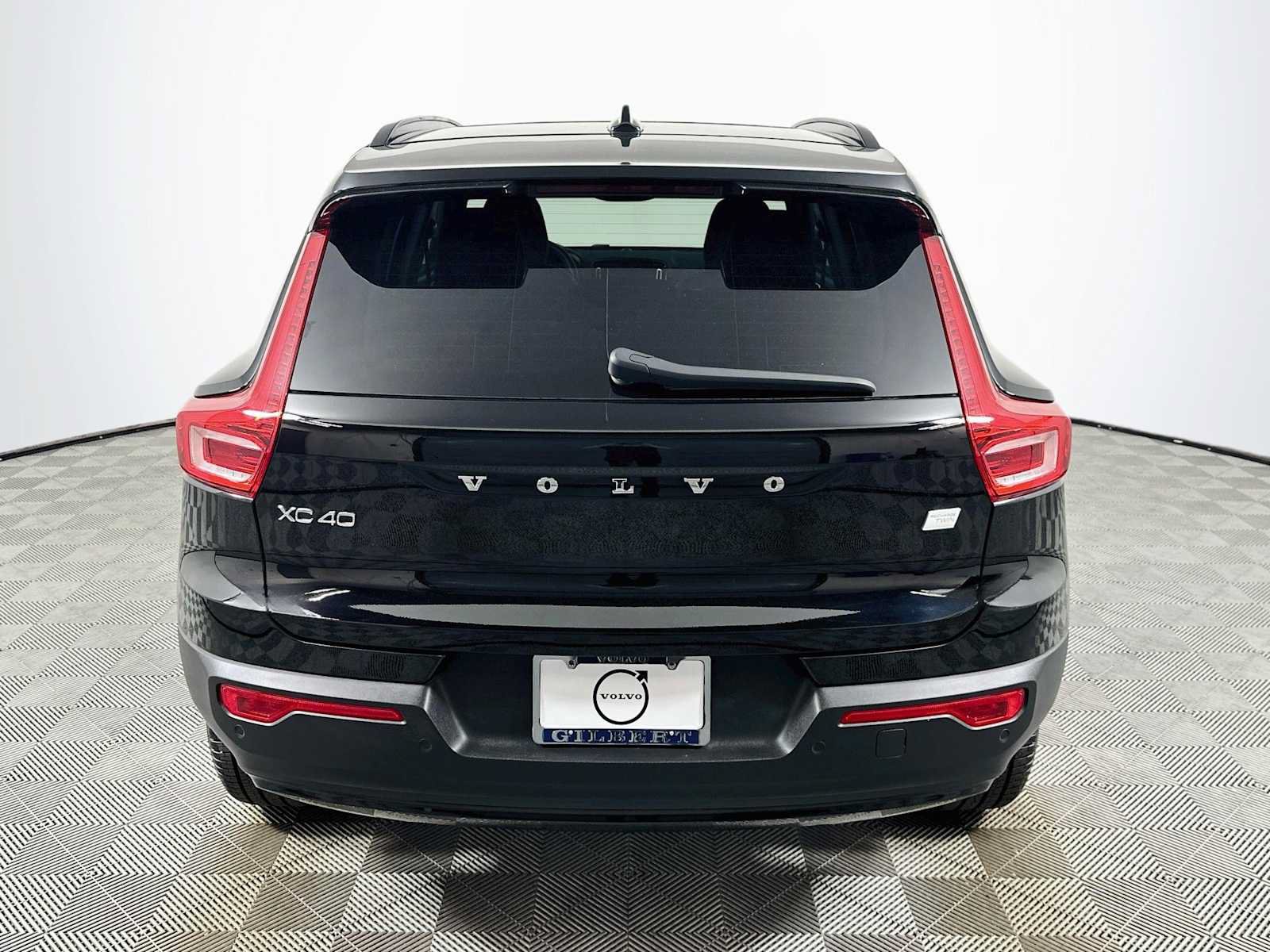 Used 2022 Volvo XC40 P8 Recharge Plus AWD/4WD image 6