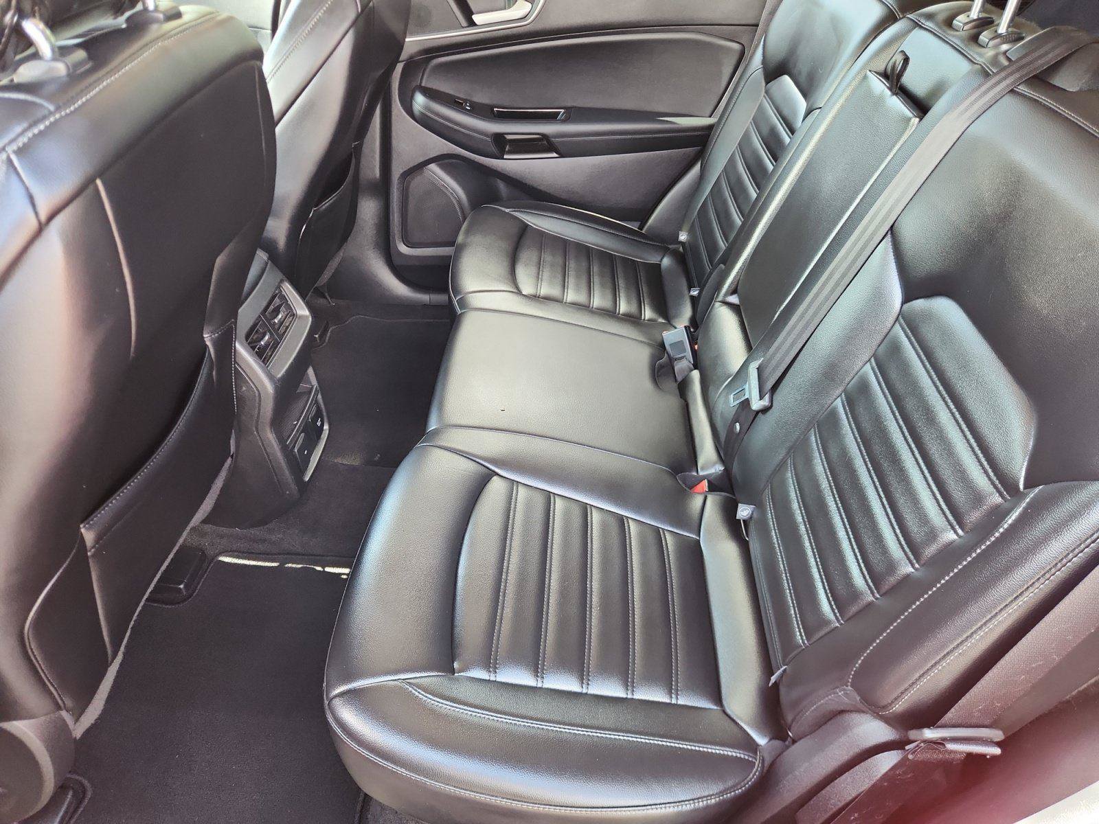 Used 2019 Ford Edge SEL w/ Equipment Group 201A AWD/4WD image 11