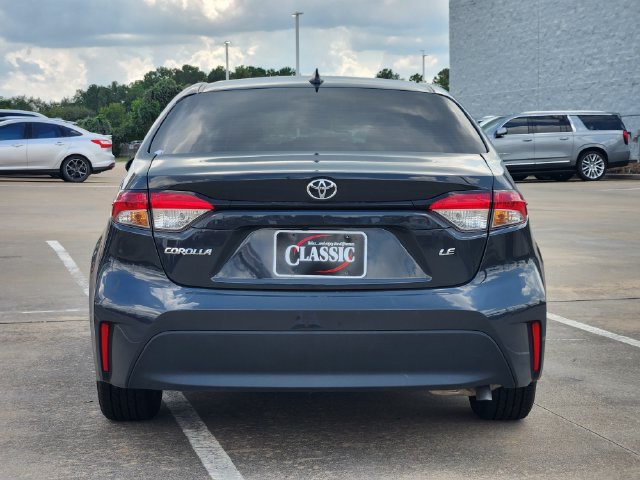 Used 2025 Toyota Corolla LE FWD image 6