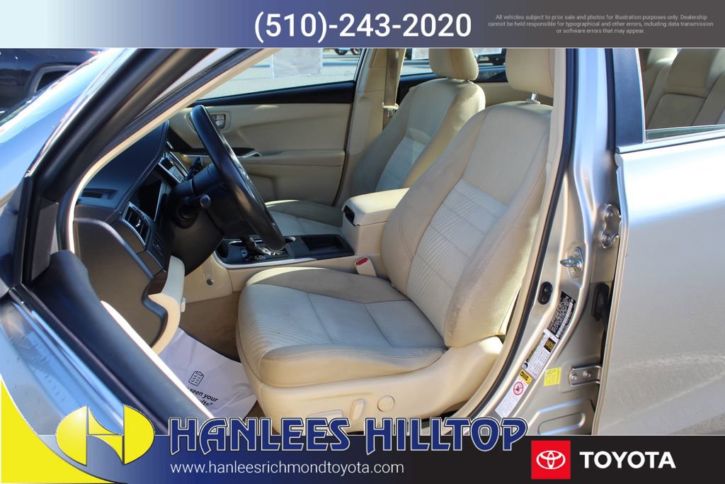 Used 2015 Toyota Camry LE FWD image 12