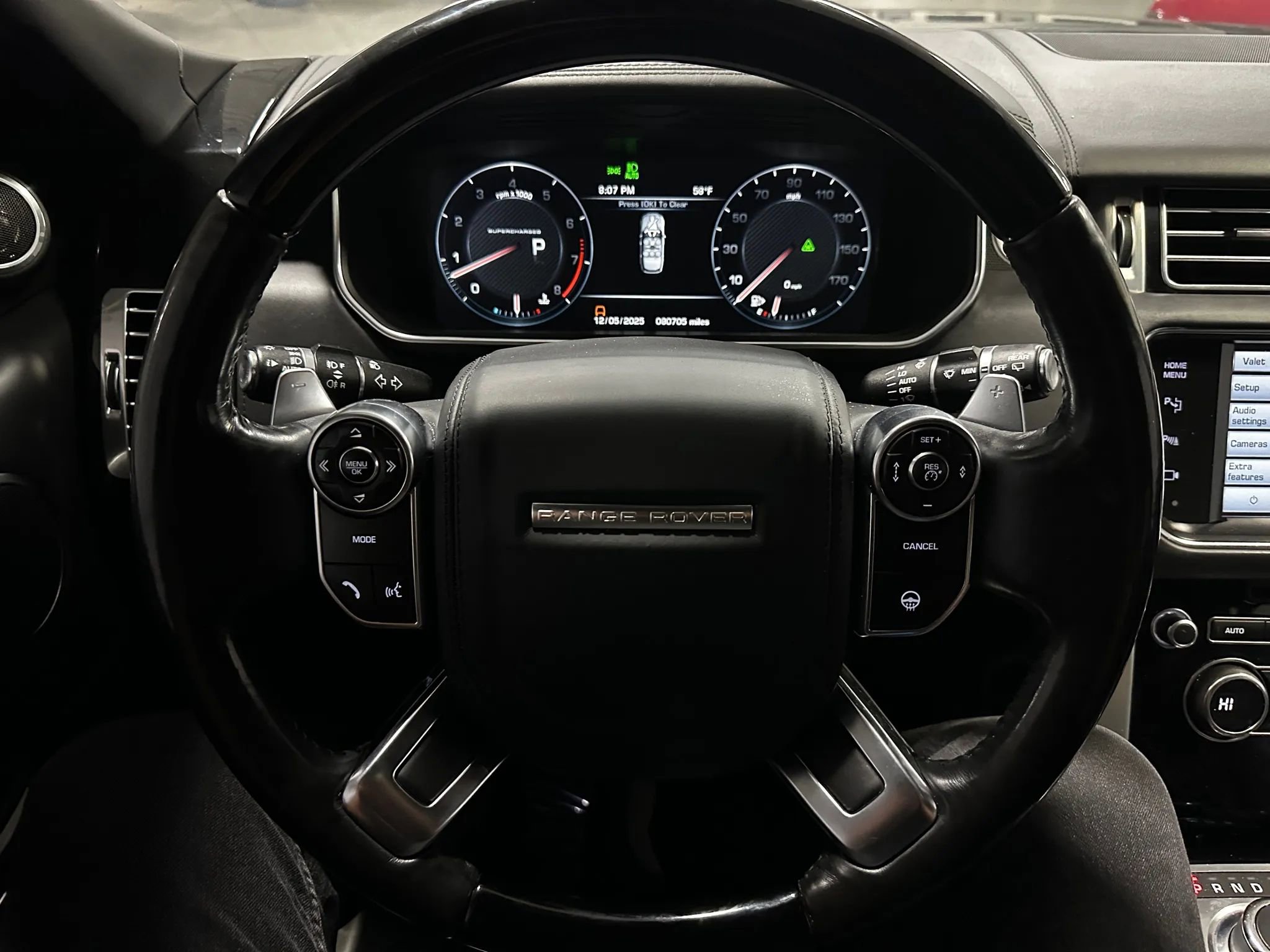 Used 2014 Land Rover Range Rover Autobiography image 30