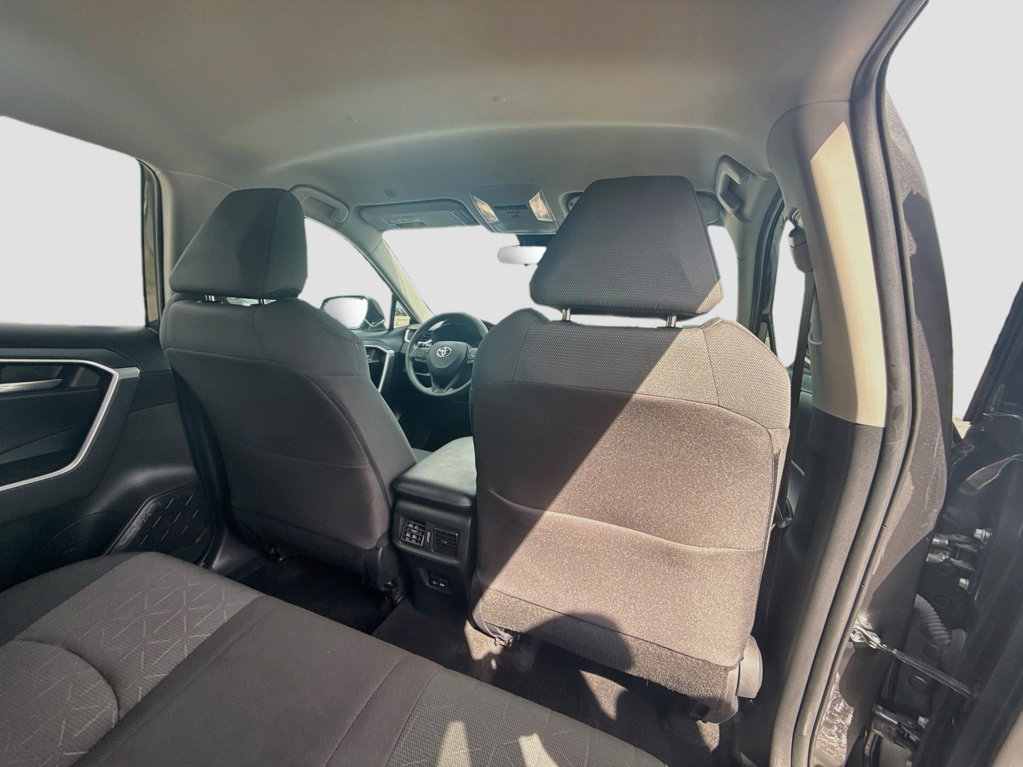 Used 2023 Toyota RAV4 XLE AWD/4WD image 29