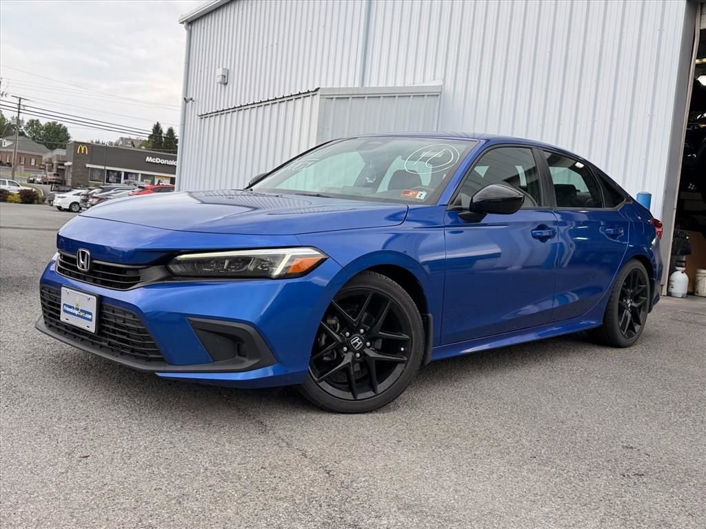 Used 2022 Honda Civic Sport image 2