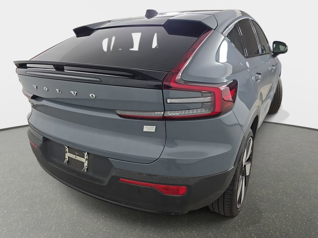 Used 2023 Volvo C40 P8 Recharge Ultimate image 38