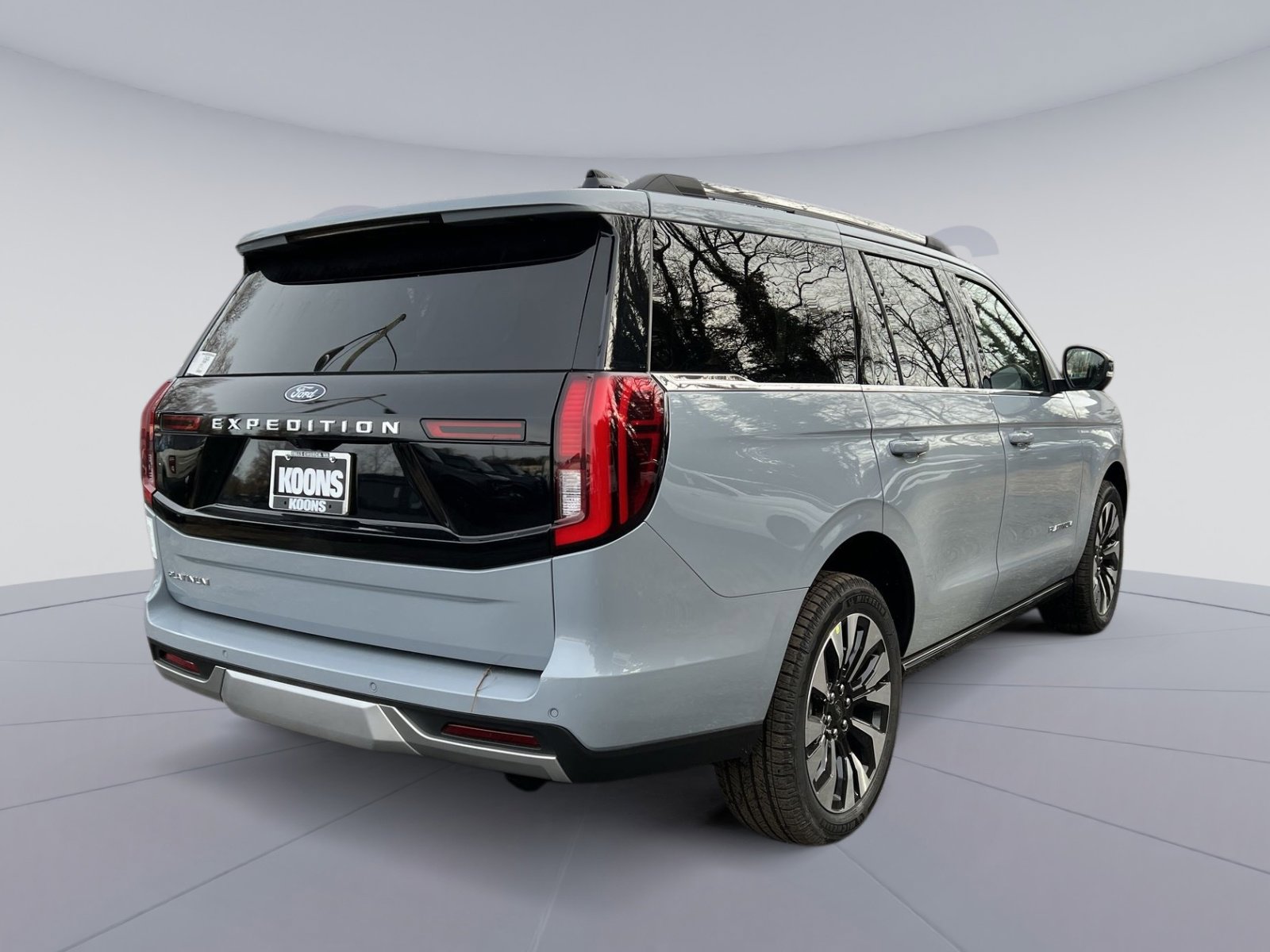 New 2025 Ford Expedition Platinum w/ Driver's Package image 7