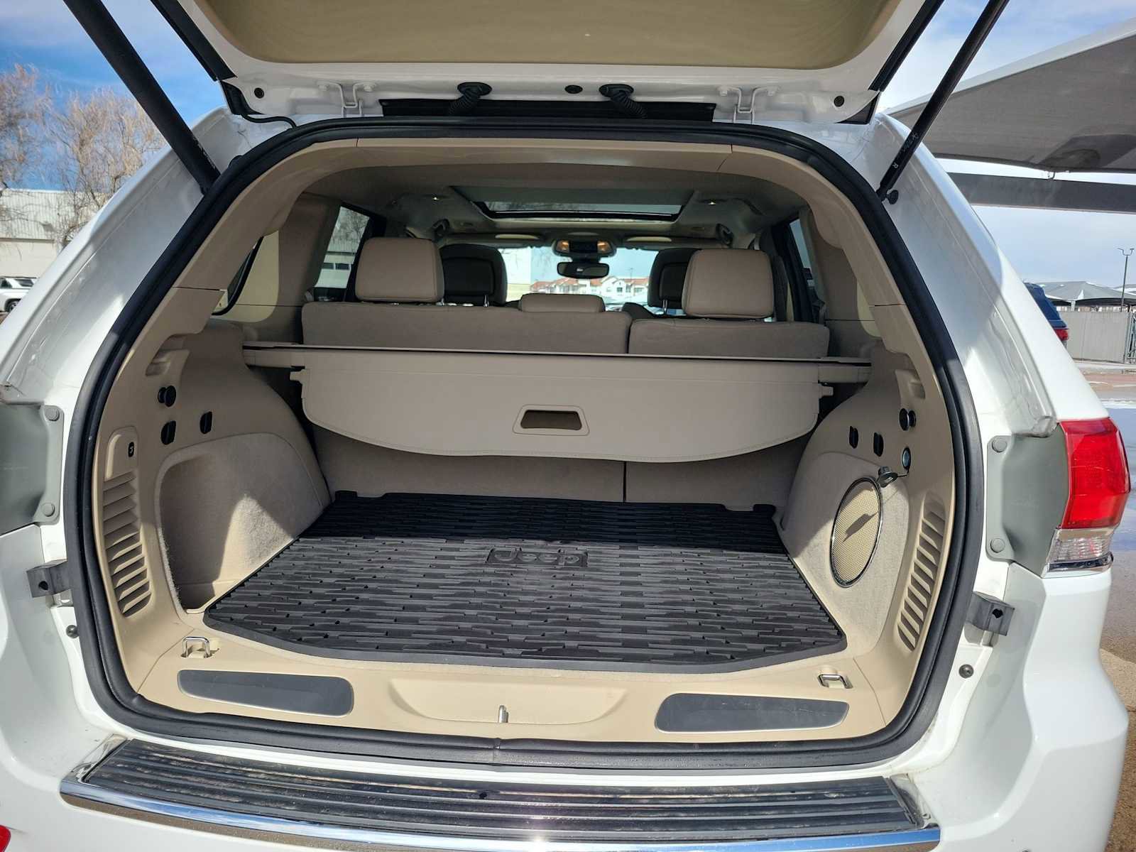 Used 2021 Jeep Grand Cherokee Overland image 15