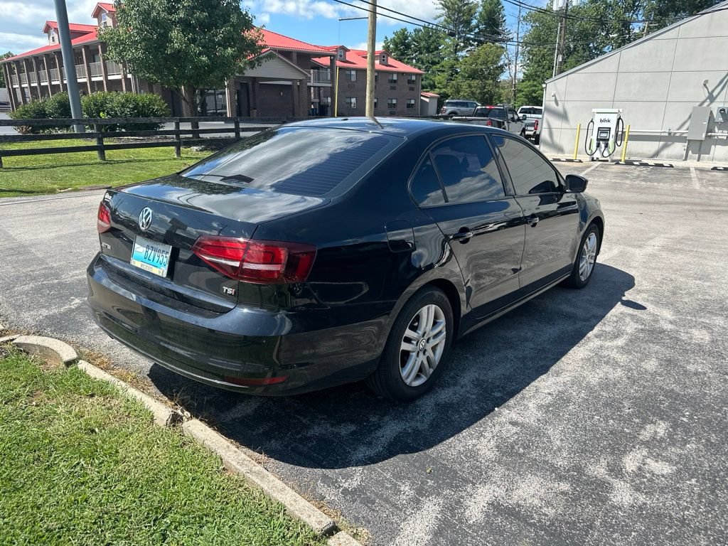 Used 2018 Volkswagen Jetta S w/ Cold Weather Package FWD image 3