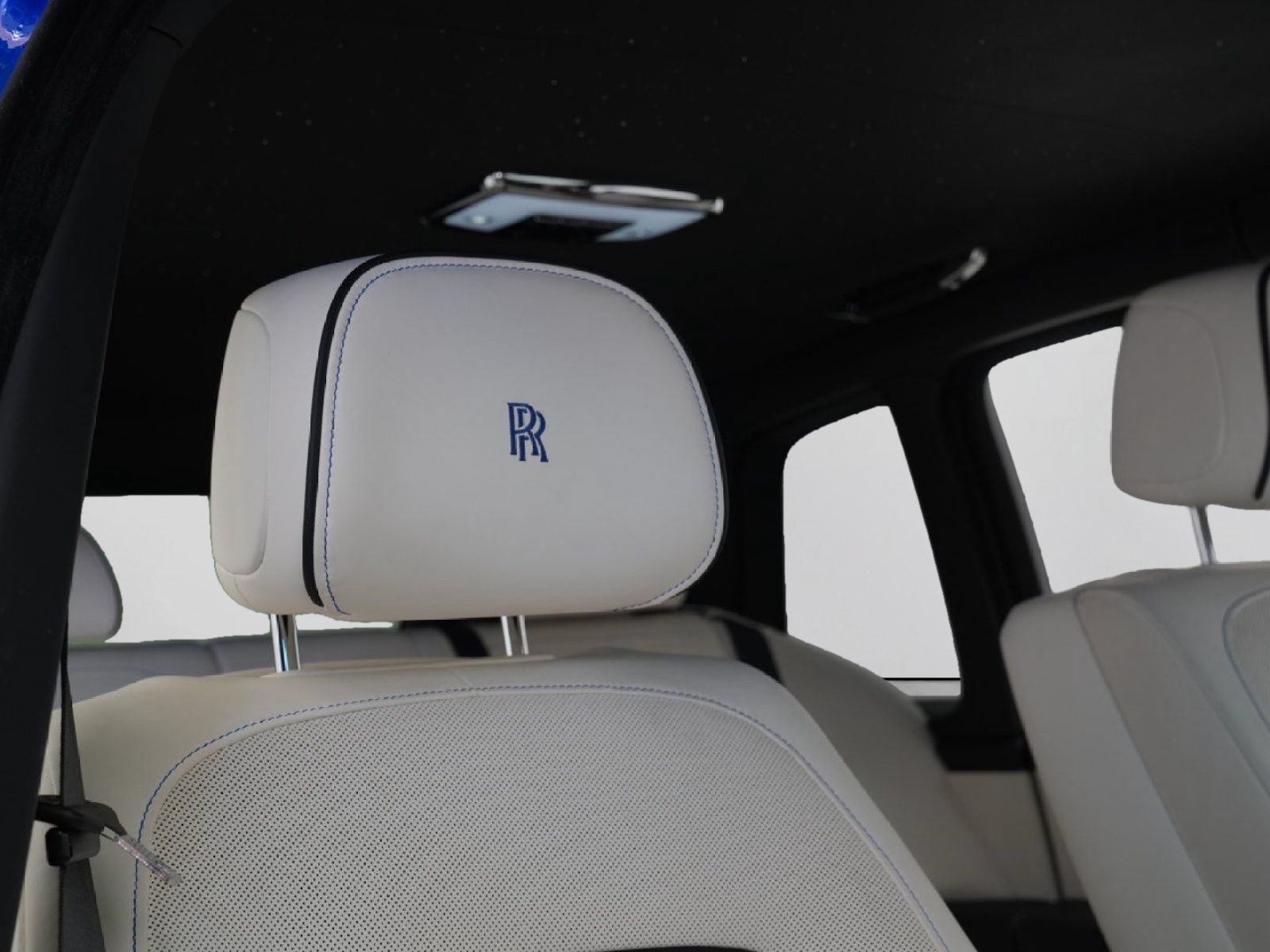 Certified 2021 Rolls-Royce Cullinan Black Badge AWD/4WD image 42