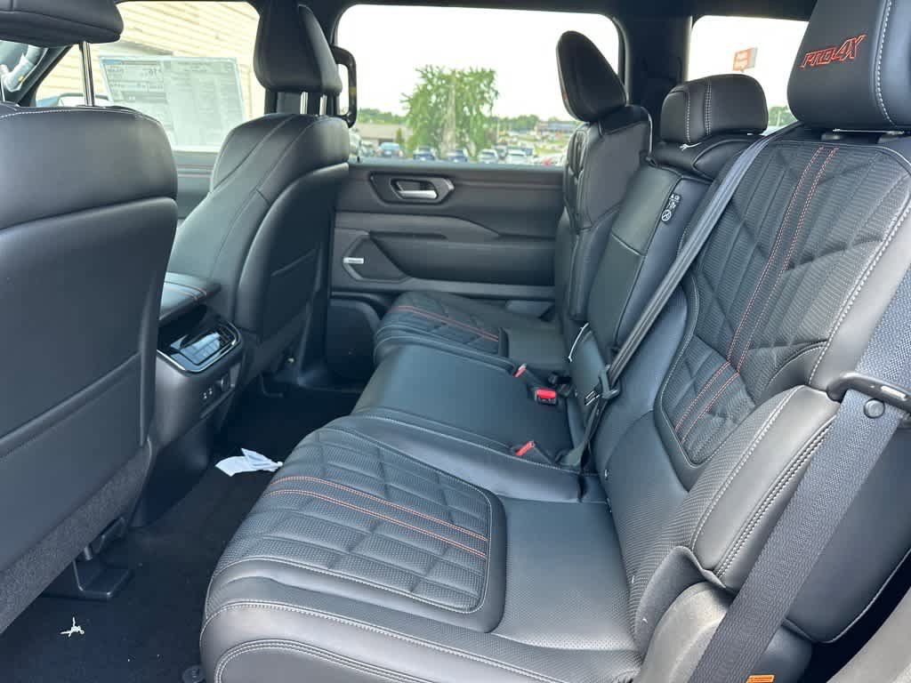 New 2025 Nissan Armada PRO-4X AWD/4WD image 8