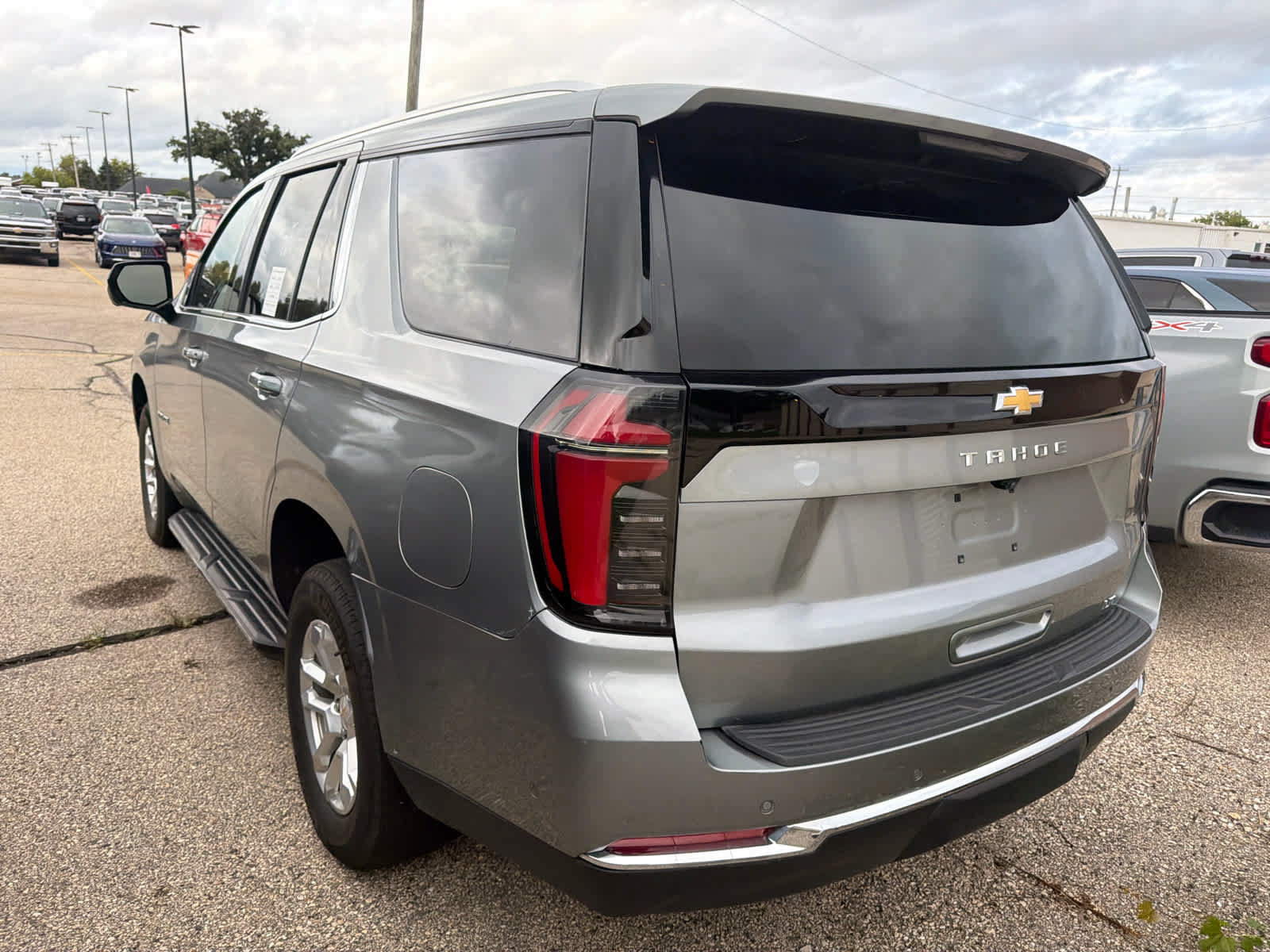 Used 2025 Chevrolet Tahoe LT AWD/4WD image 5
