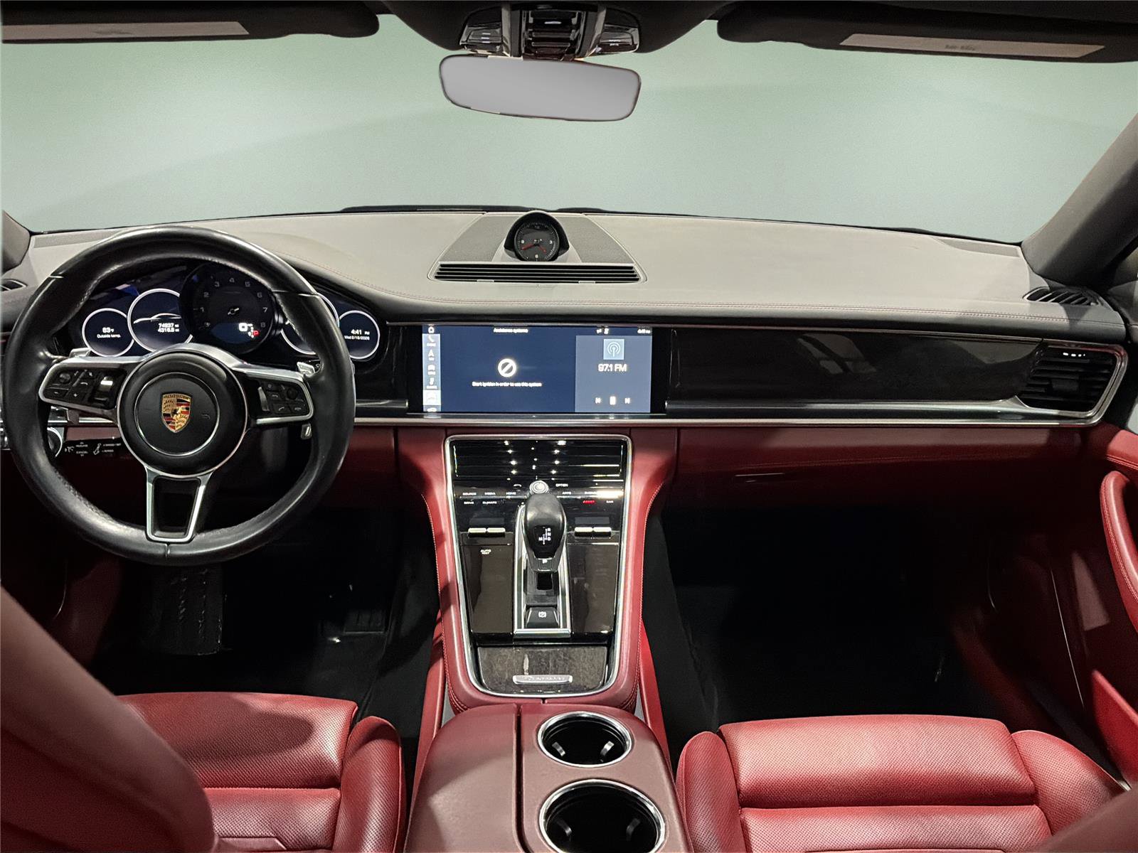 Used 2017 Porsche Panamera 4 image 14