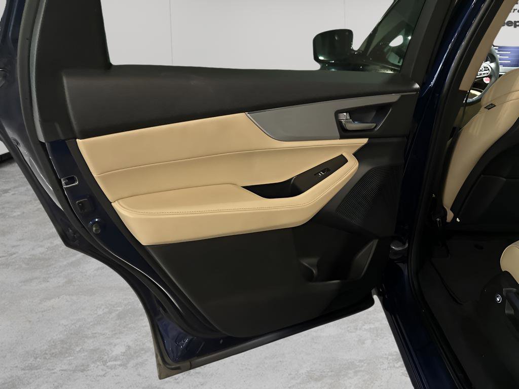 Used 2024 Acura MDX SH-AWD image 17