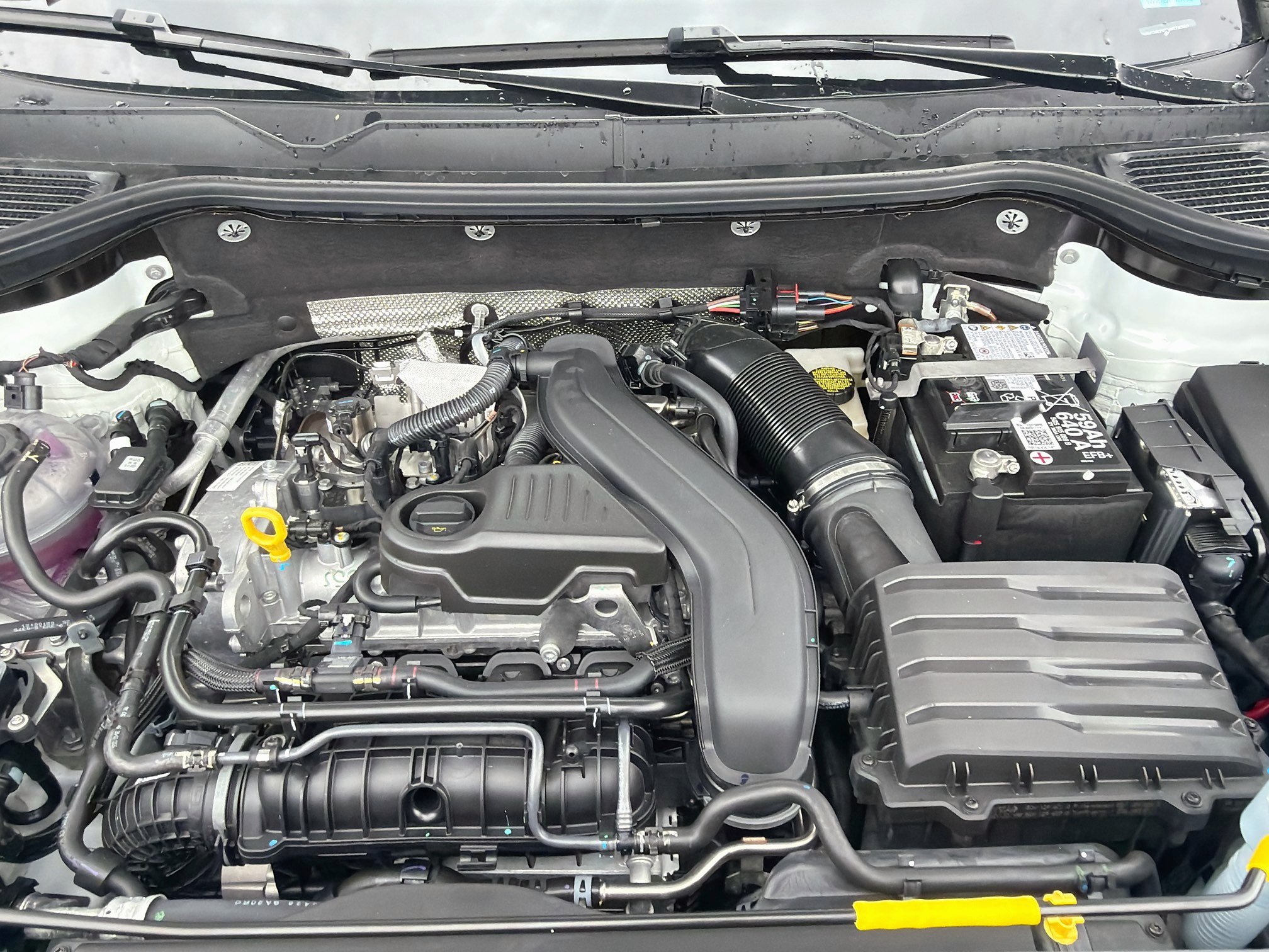 New 2026 Volkswagen Taos SE FWD image 24