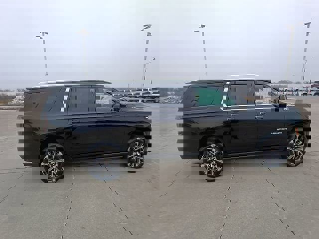 New 2026 Chevrolet Suburban High Country image 15