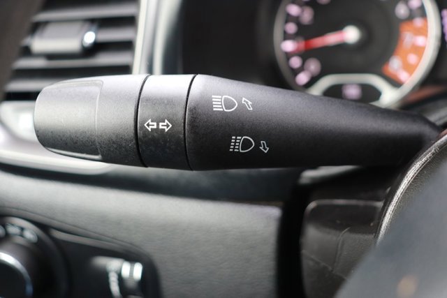 Used 2023 Jeep Renegade Latitude image 23