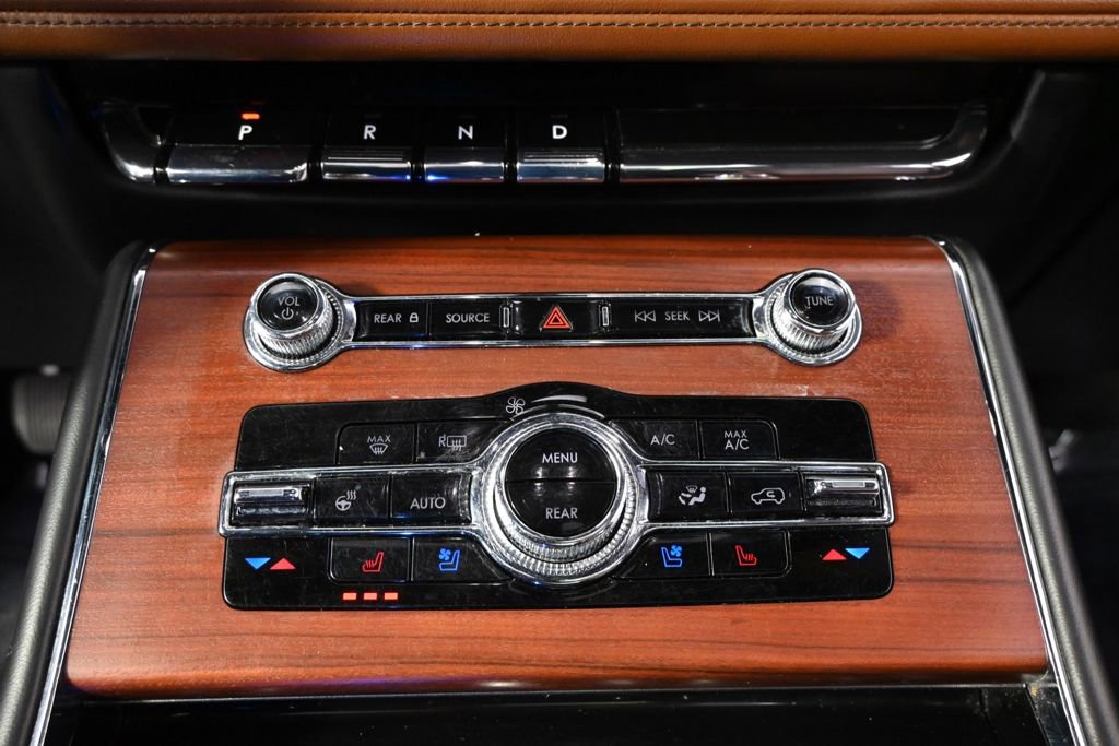 Used 2023 Lincoln Aviator Reserve w/ Equipment Group 201A AWD/4WD image 33