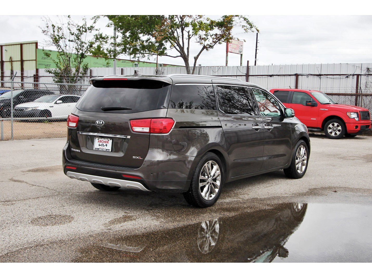 Used 2016 Kia Sedona SX Limited FWD image 7