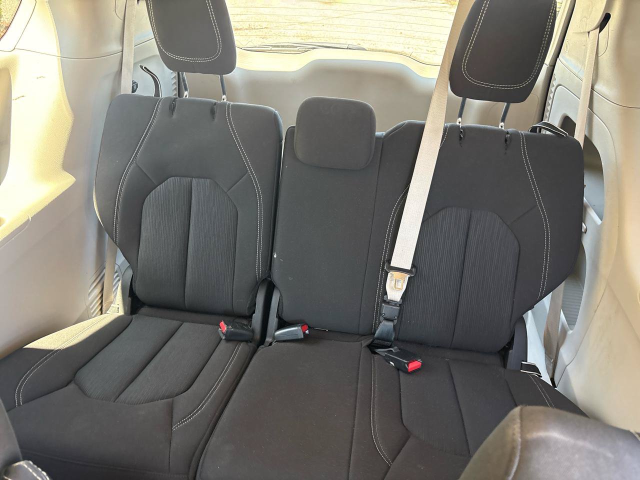 Used 2023 Chrysler Voyager LX FWD image 19