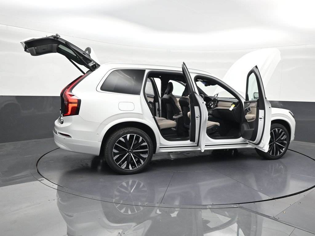 New 2026 Volvo XC90 T8 Plus w/ Protection Package Premier AWD/4WD image 25