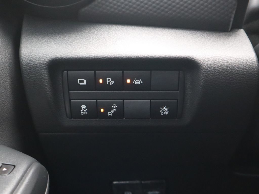 New 2025 Nissan Kicks Play S image 21