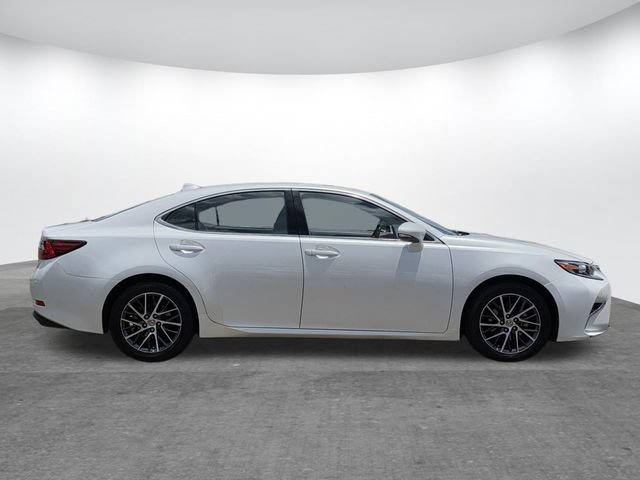 Used 2017 Lexus ES 350 FWD video 3