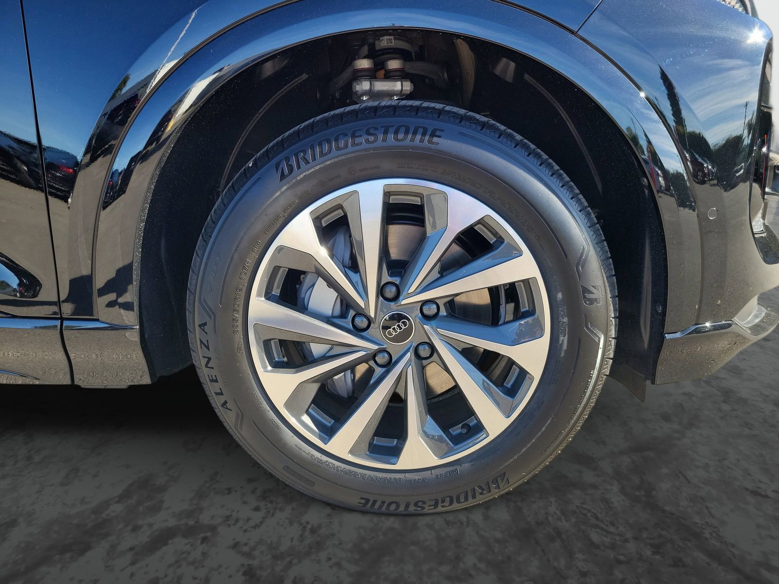 New 2025 Audi Q6 e-tron Premium Plus image 5