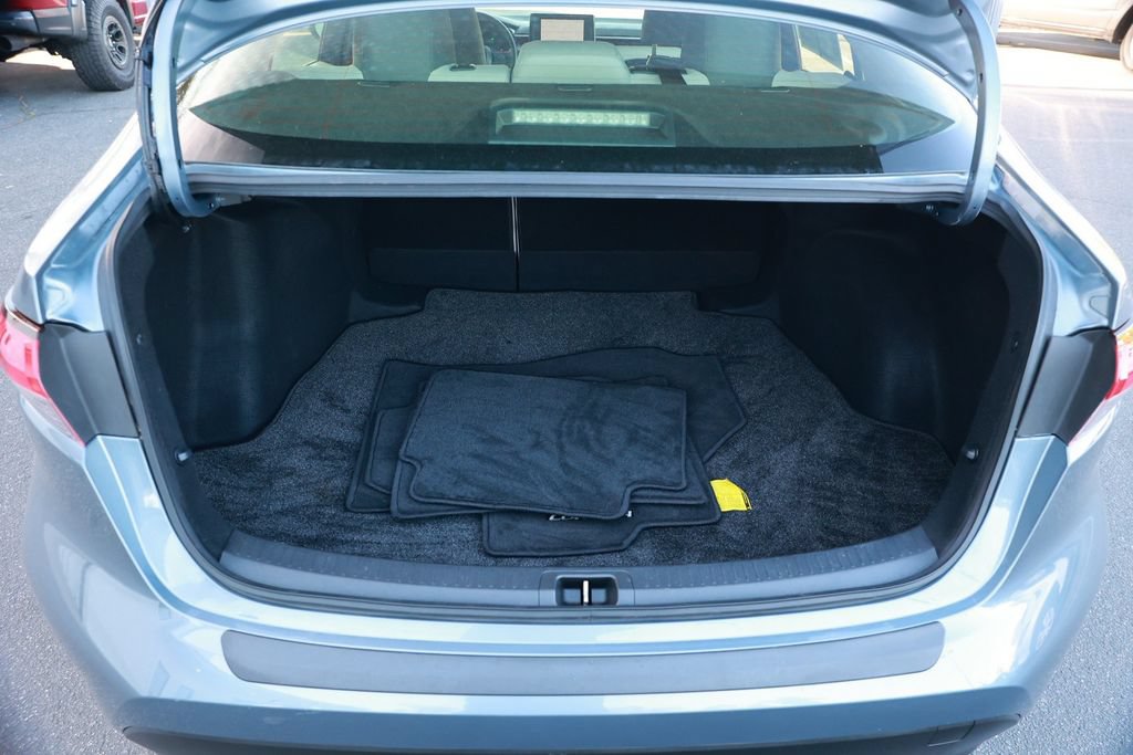 Used 2023 Toyota Corolla LE w/ Carpet Mat Package (TMS) FWD image 38