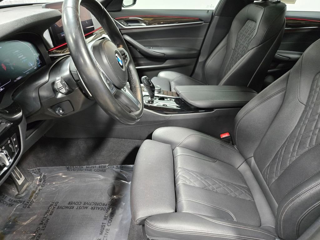 Used 2021 BMW 530e xDrive w/ M Sport Package image 10