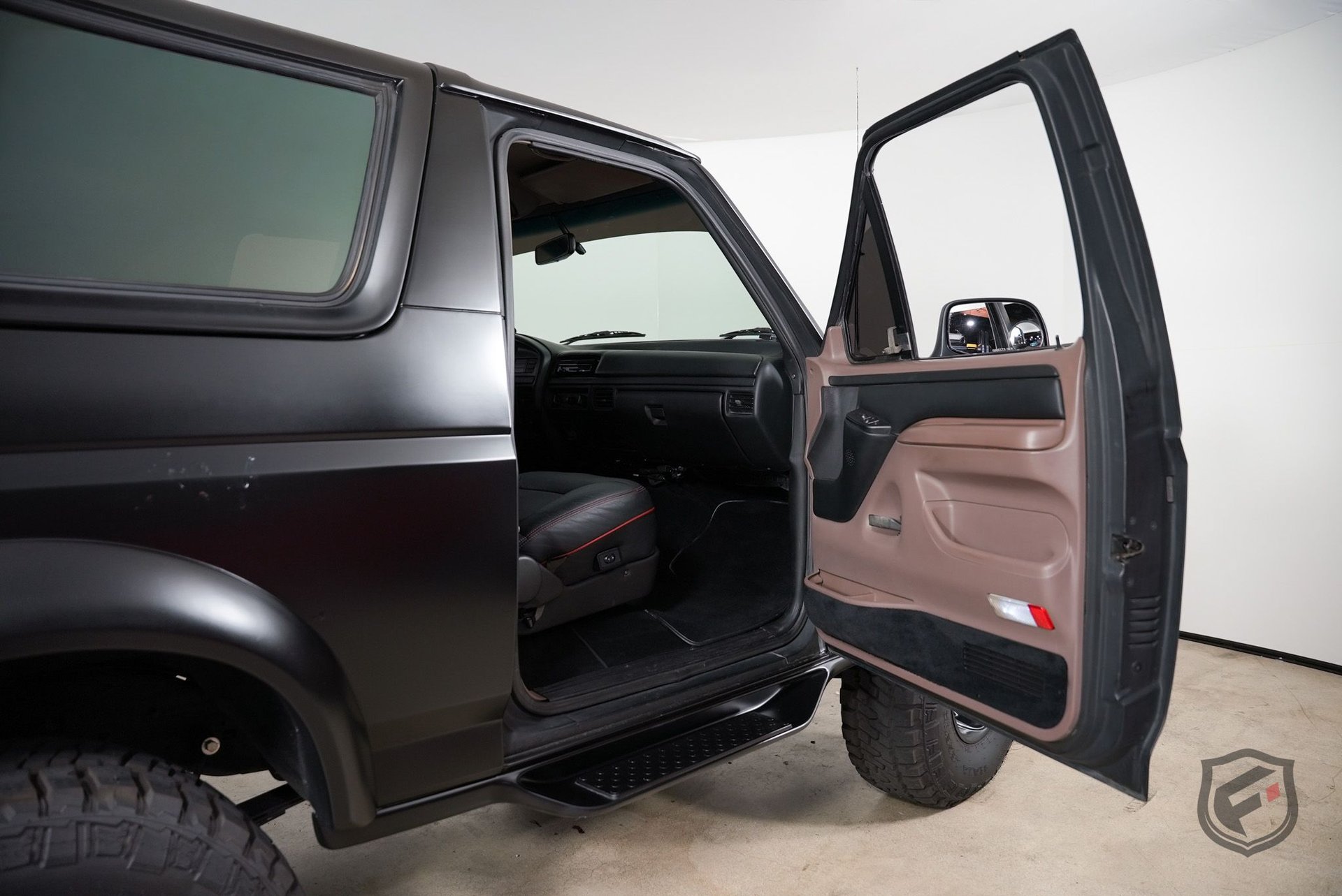 Used 1996 Ford Bronco Eddie Bauer AWD/4WD image 27