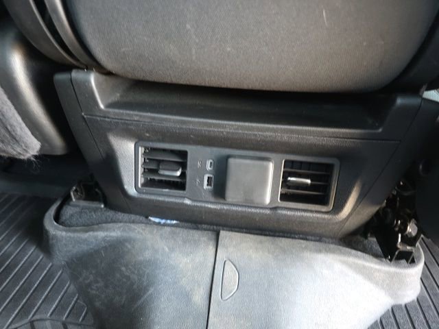 Used 2024 Chevrolet Silverado 1500 LT image 15