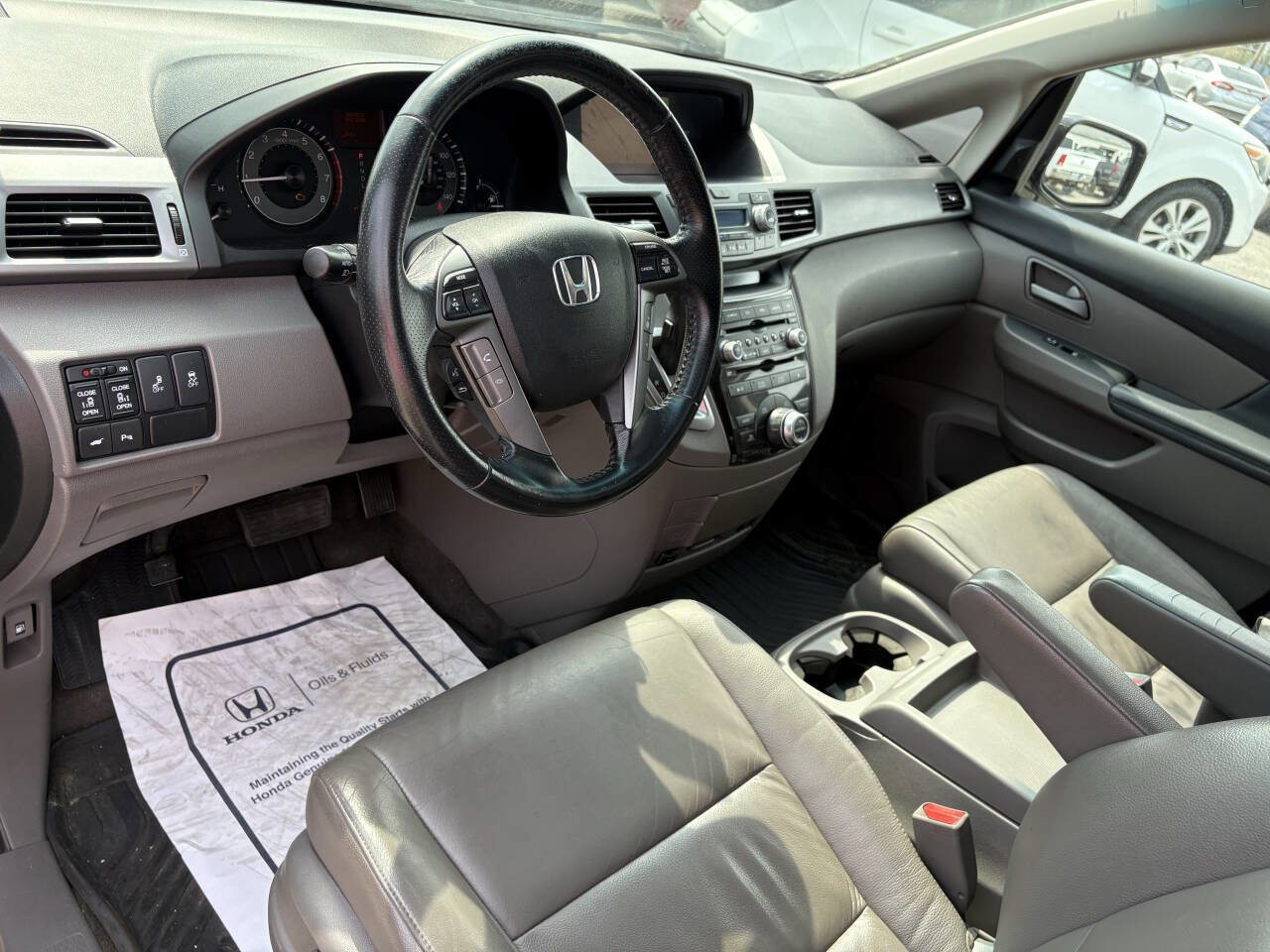 Used 2012 Honda Odyssey Touring Elite image 31
