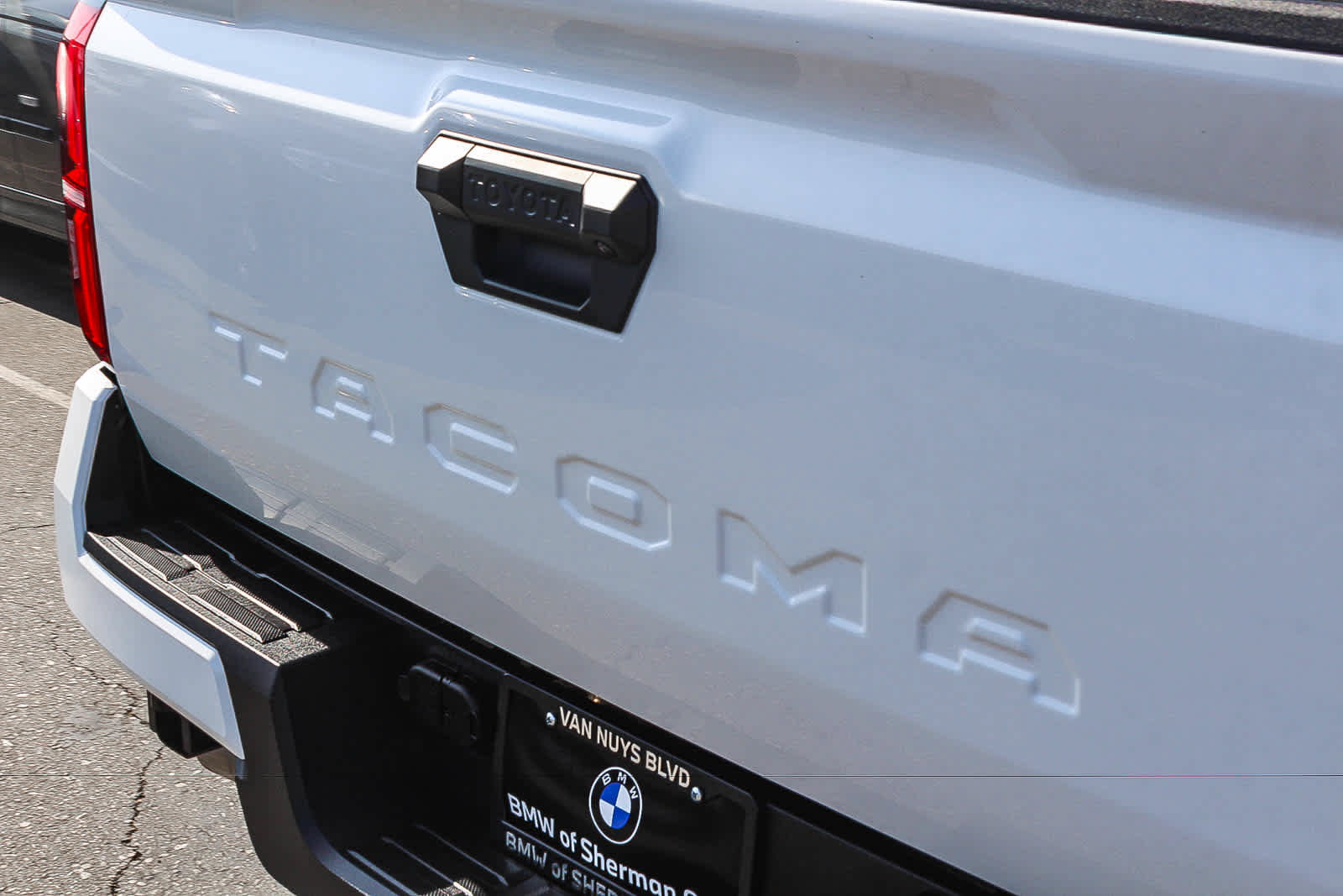 Used 2026 Toyota Tacoma SR5 RWD image 8
