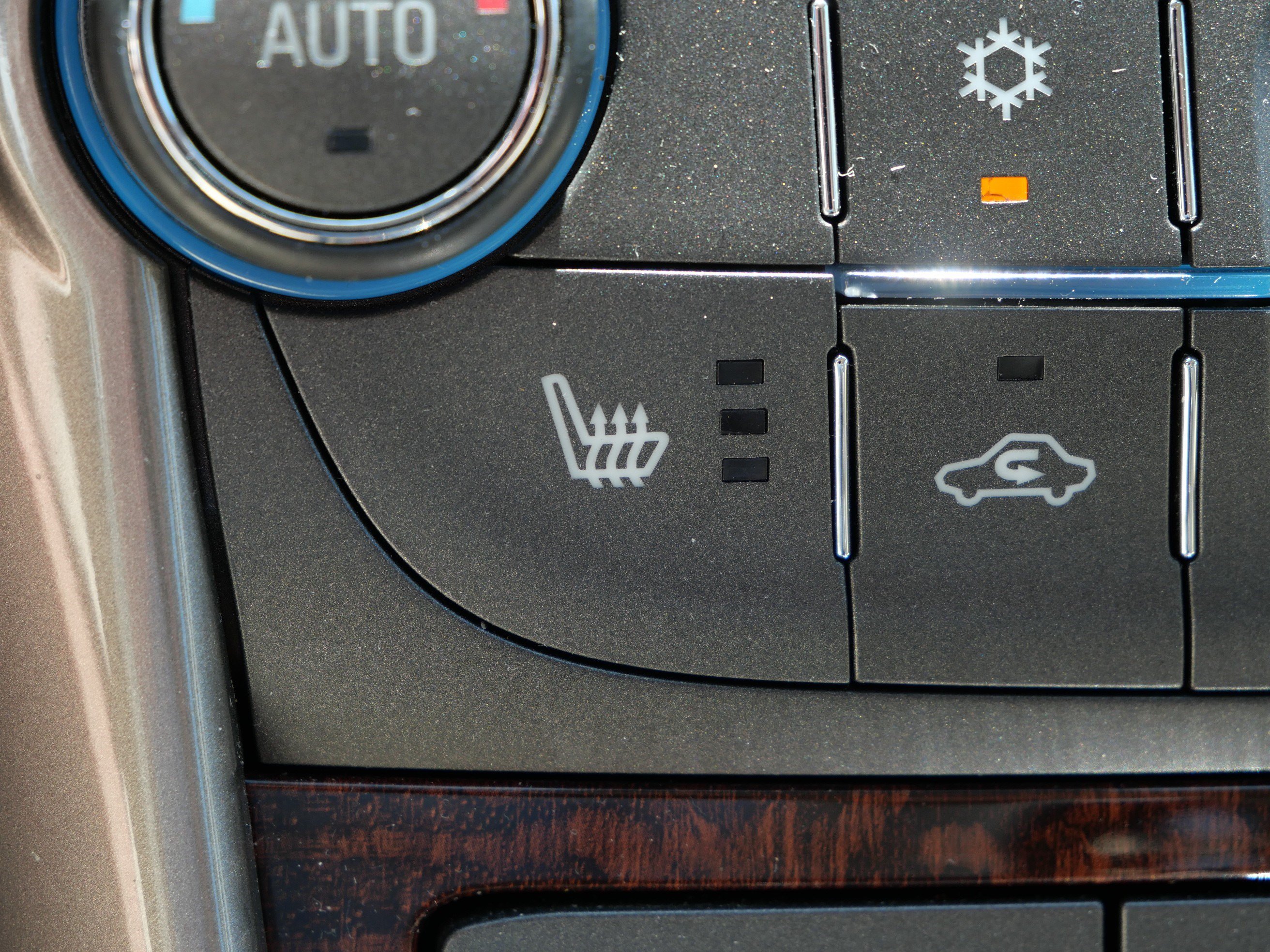 Used 2013 Chevrolet Malibu Eco w/ Leather Package FWD image 31