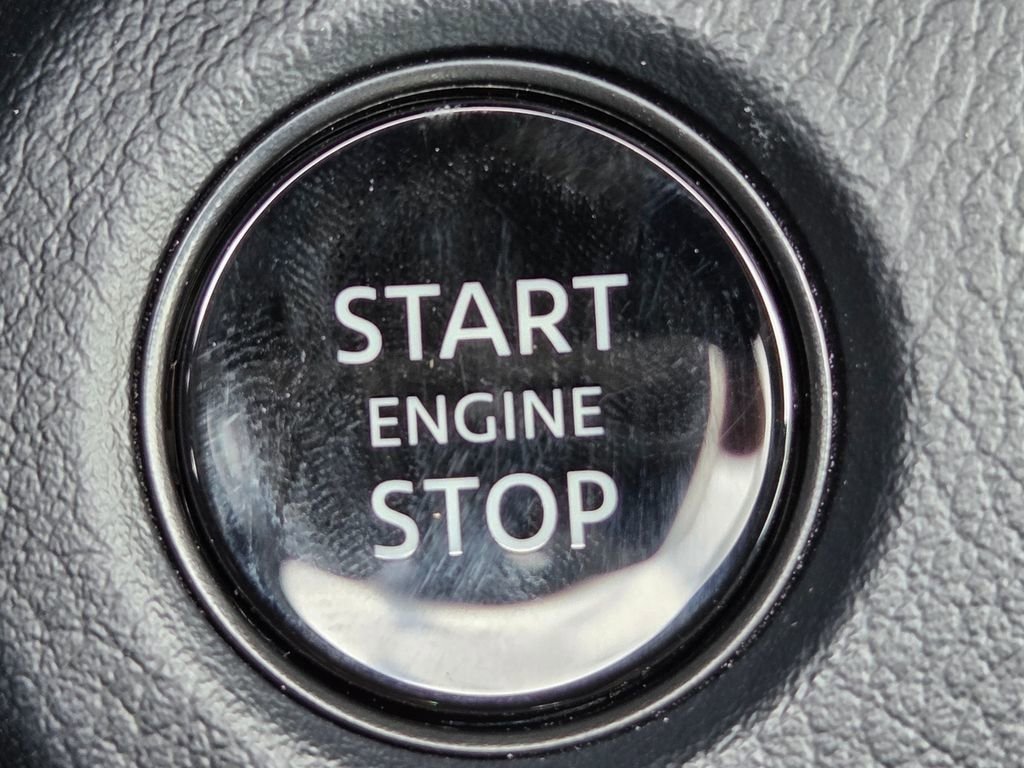 Used 2025 Nissan Z Sport w/ Floor Mat Package image 35