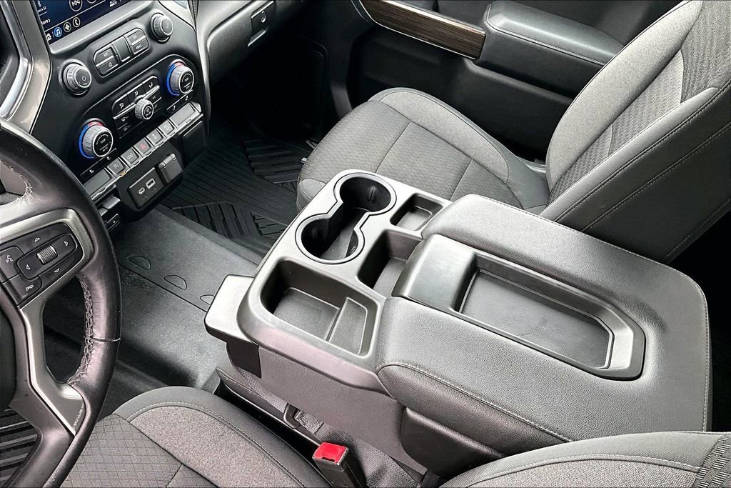 Used 2022 Chevrolet Silverado 1500 LT AWD/4WD image 5